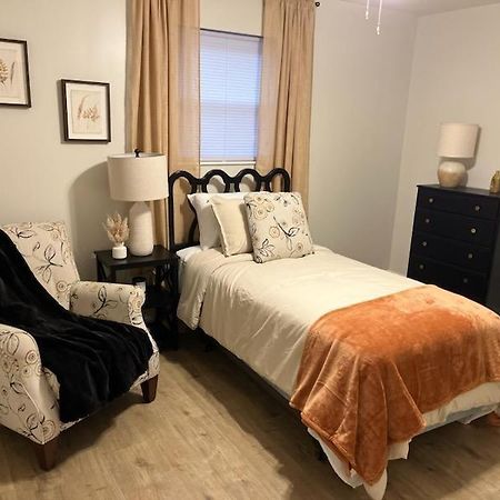 Charming Springboro House Near Historic Downtownヴィラ エクステリア 写真